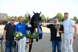 ferrarikievitshof20150802-15